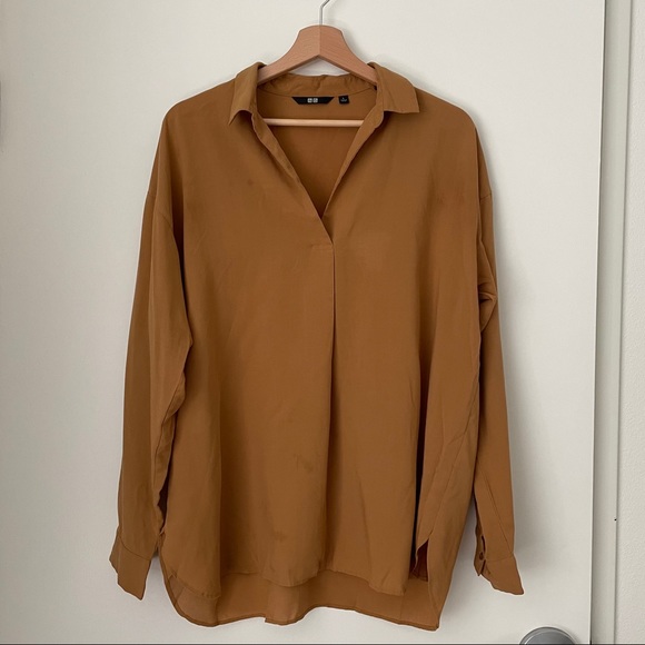 Uniqlo Tops - Uniqlo long-sleeved blouse